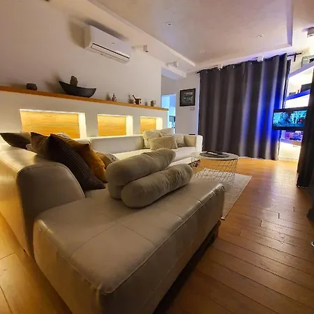 Apartment Penthouse Lux *